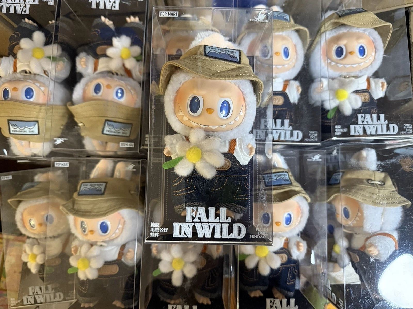 Labubu vinyl plush toy
