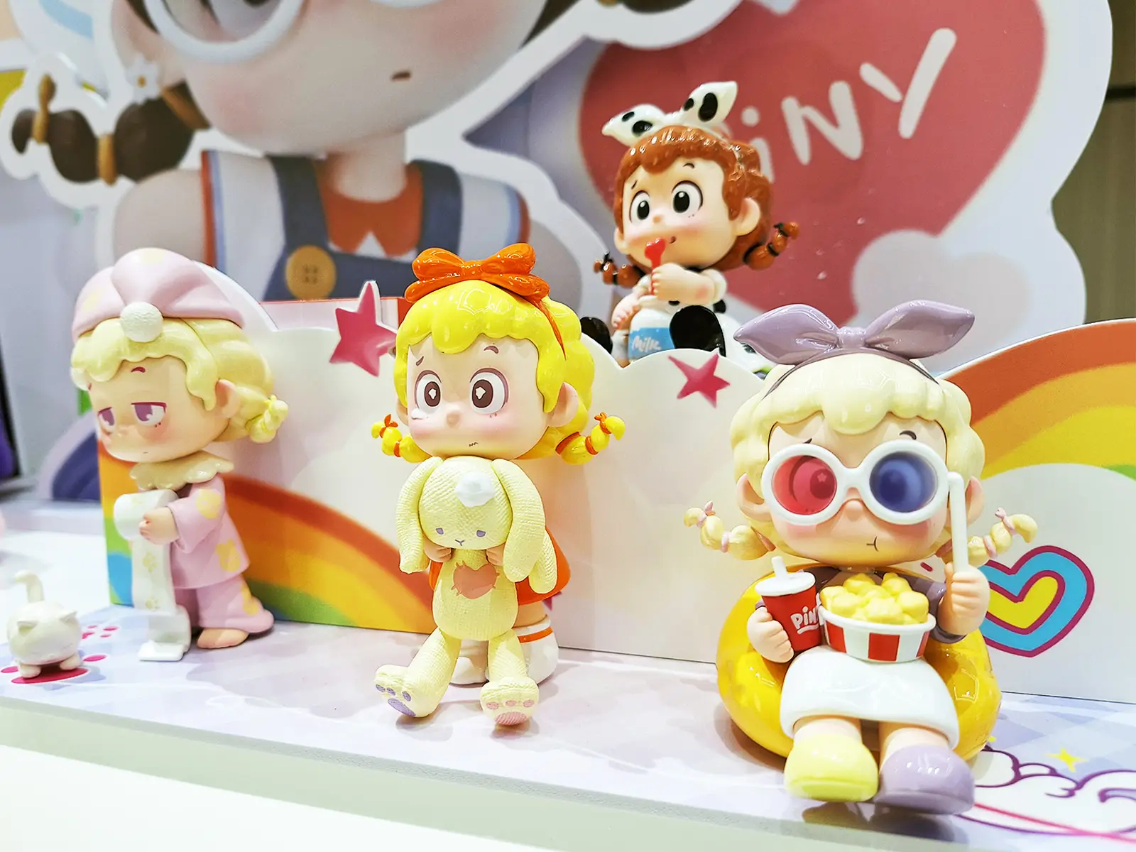 Vinyl Figures PINY 'Weekend Mini-Theater' By Shenzhen Mabell Animation Culture