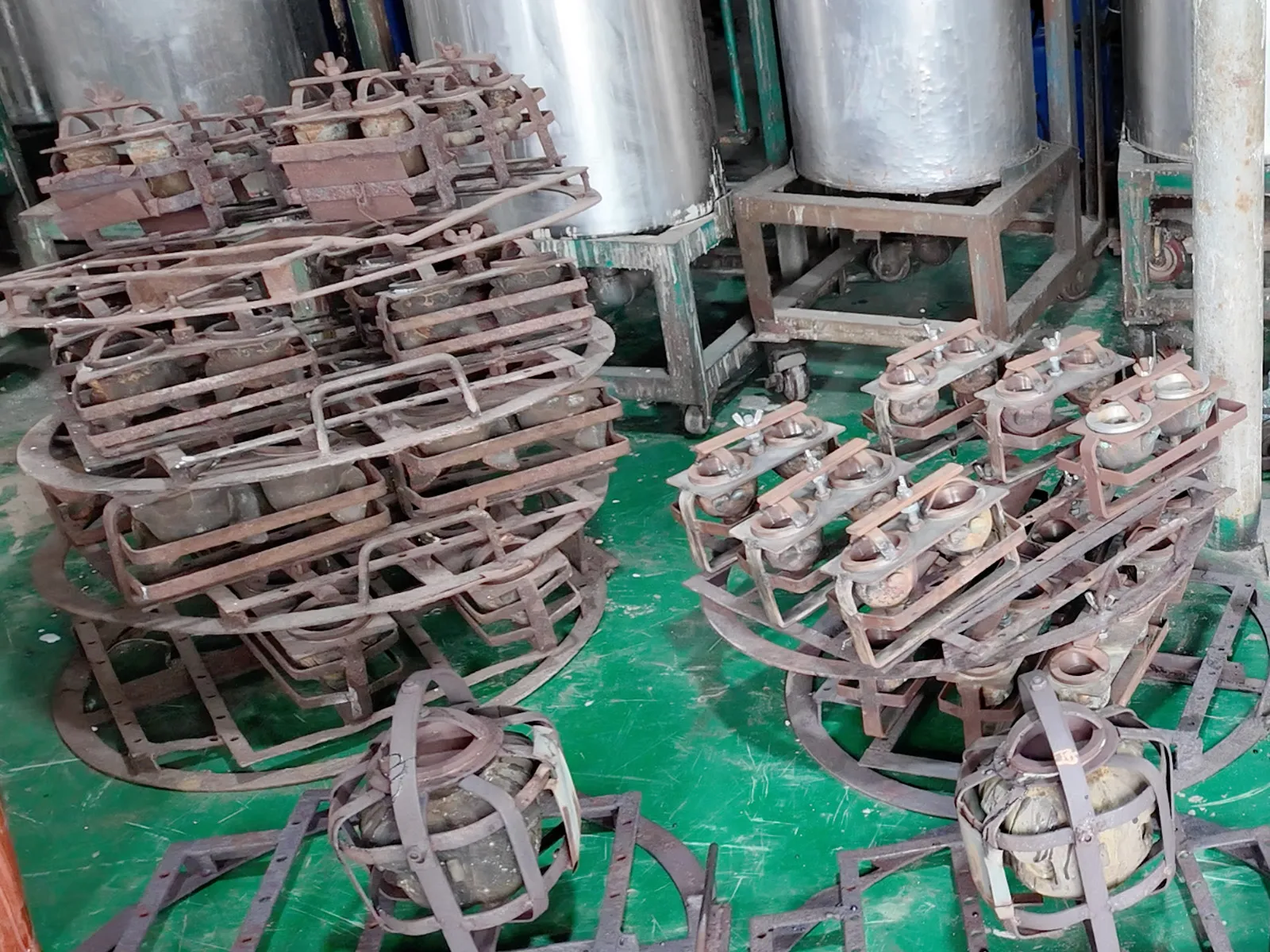 Vinyl molds waiting to be used are temporarily stored here.